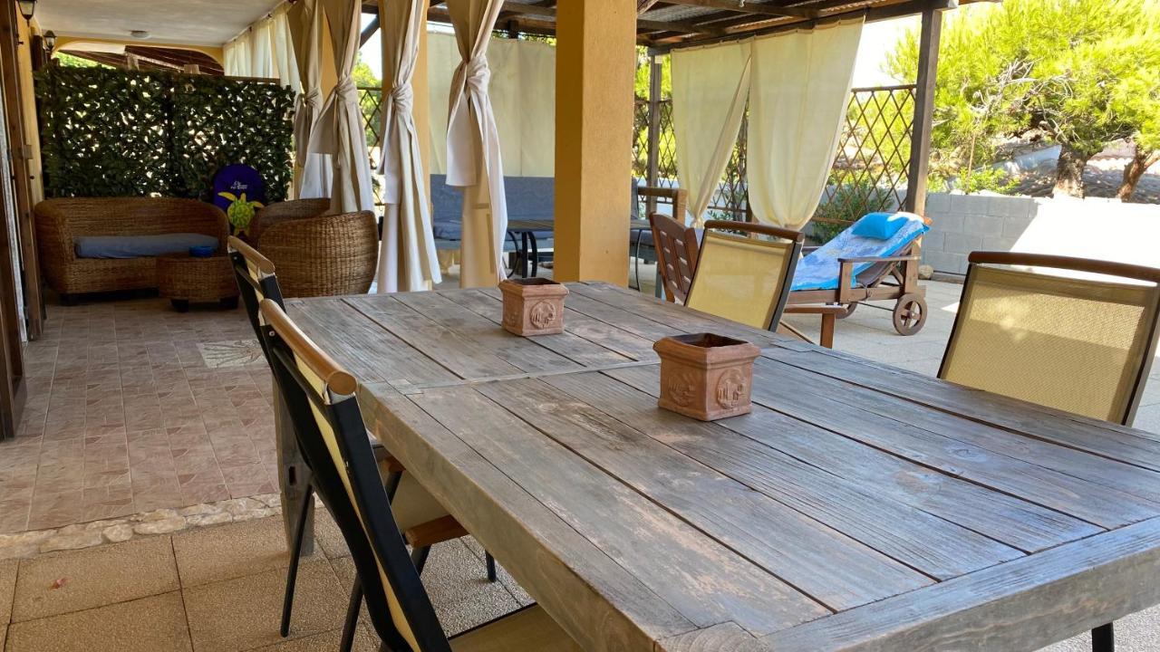 La Casa Di Stefania Porto Pino Exterior foto