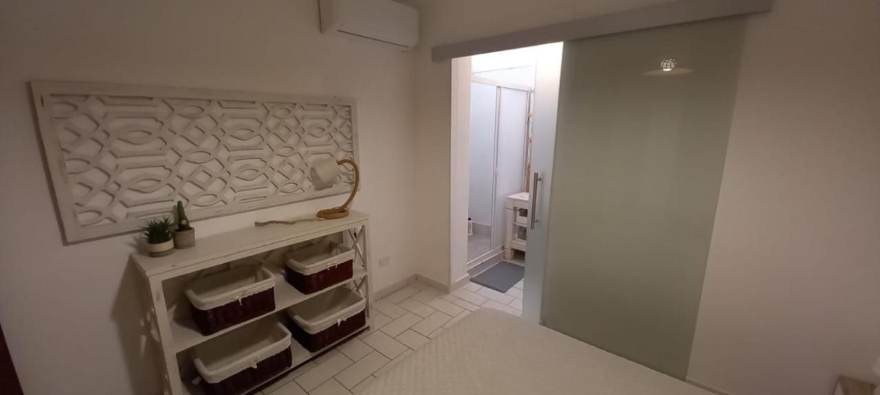 La Casa Di Stefania Porto Pino Exterior foto